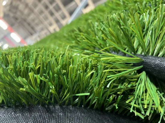 50mm Calcio Calcio Golf Sport Tappeto erboso verde Rotolo di erba artificiale Tappeto erboso artificiale per pavimenti e decorazioni paesaggistiche